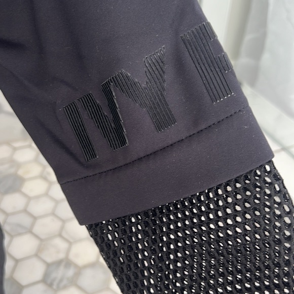 ❌CLEARANCE 🆕 NWOT IVY PARK Black Oversized Black Mesh Side Zip Sweatshirt XS - Picture 7 of 15